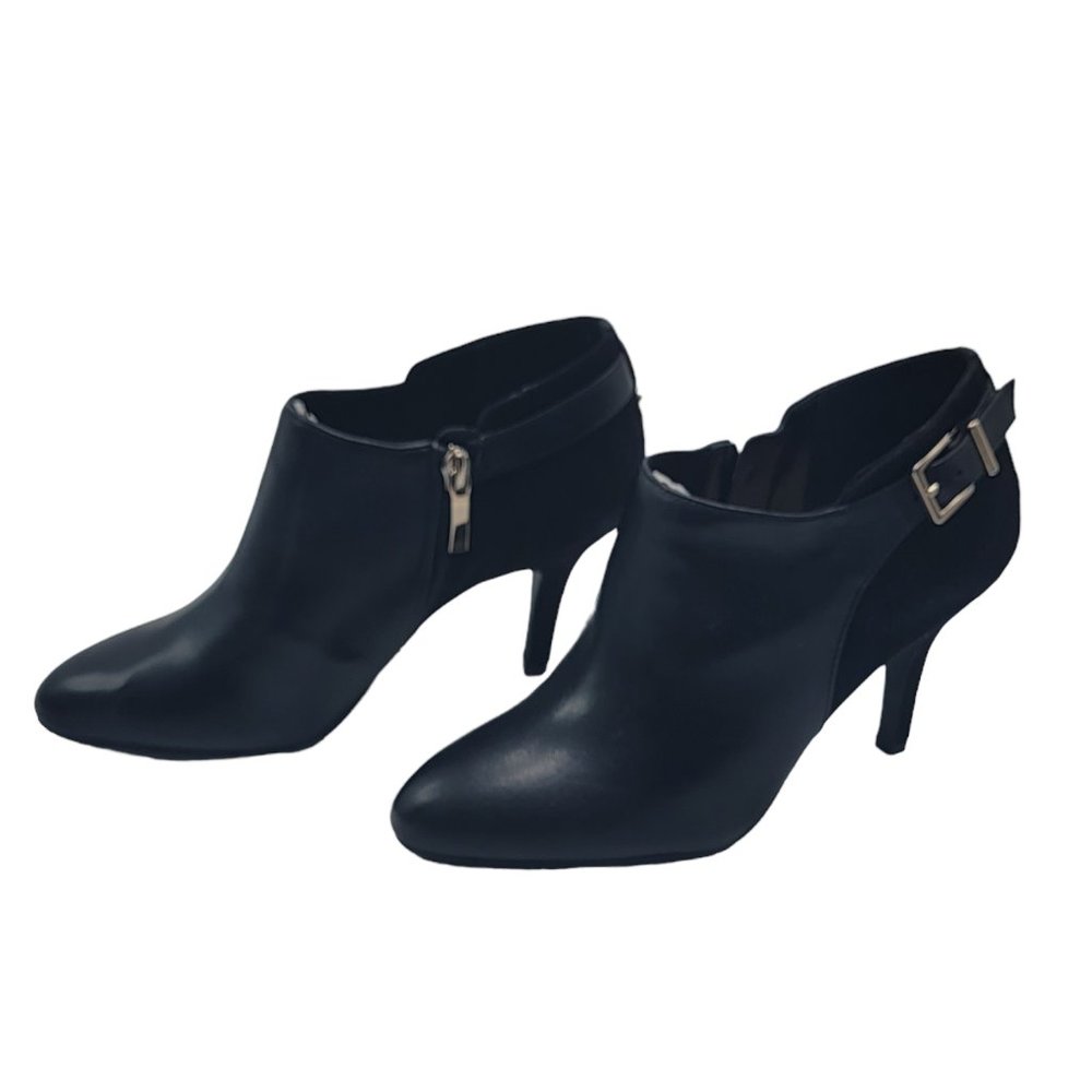 Essex Lane Jasmine Leather Buckle Ankle Pointed Bootie Size 6.5 M